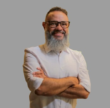 Colunista Claudemir H de Oliveira