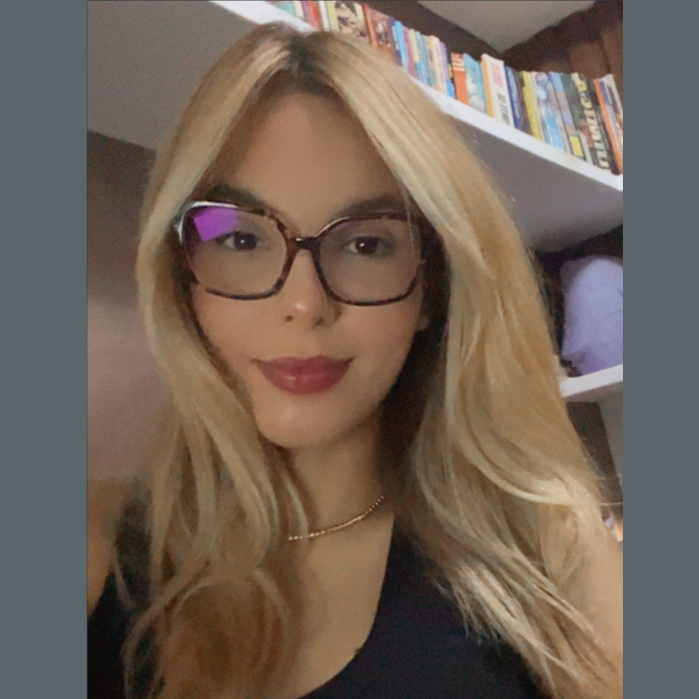 Colunista Elizabete Barbosa de Albuquerque